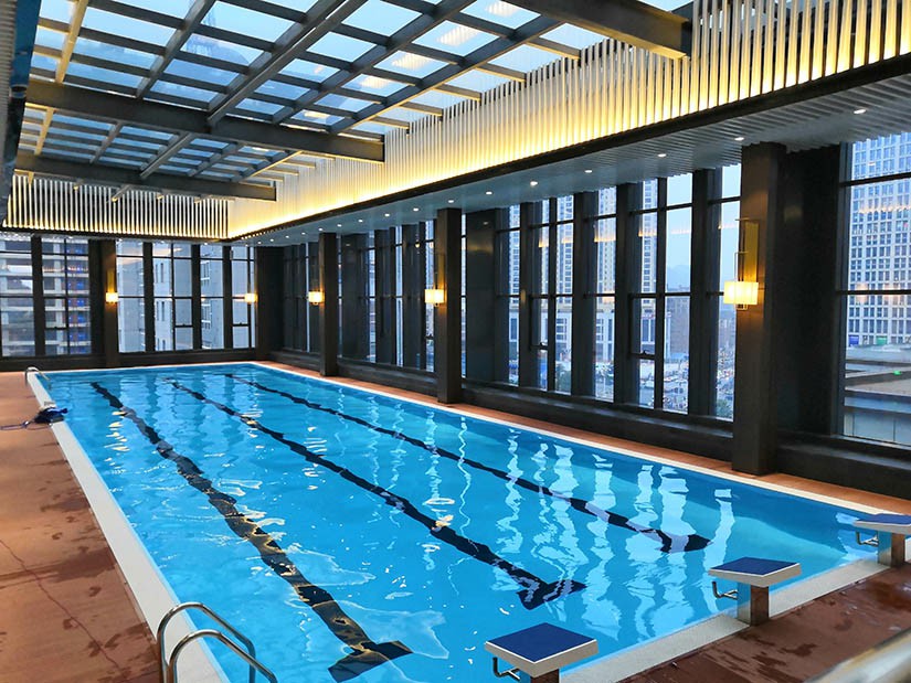 貴州安順鉑瑞茲酒店鋼結構恒溫泳池工程