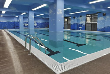 廣州天河樂游四季室內(nèi)PVC鋼結(jié)構(gòu)恒溫泳池工程