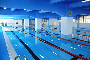 云南楚雄游逸游泳館鋼結(jié)構(gòu)恒溫泳池工程