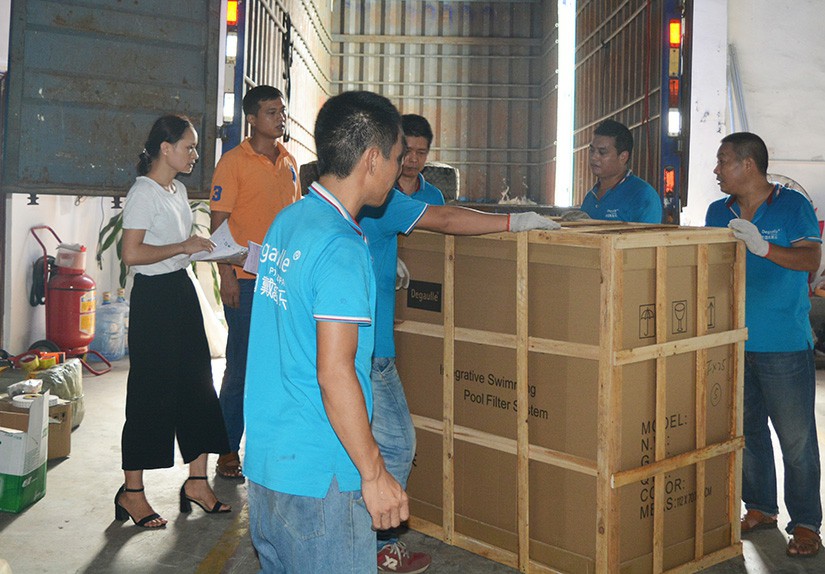 山東金鄉(xiāng)喜園一體化泳池設(shè)備項(xiàng)目順利出貨