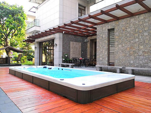 戴高樂無邊際泳池 私家別墅泳池不容錯過的選擇