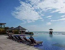 戴高樂(lè)無(wú)邊際泳池 私家別墅首選迷你泳池 alt=