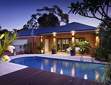 室內泳池設備工程公司不會選就虧大啦，方法學起來！