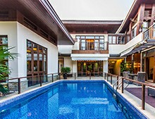 還在為別墅游泳池建設而煩惱？無邊泳池徹底解決你的難題[戴高樂泳池設備]