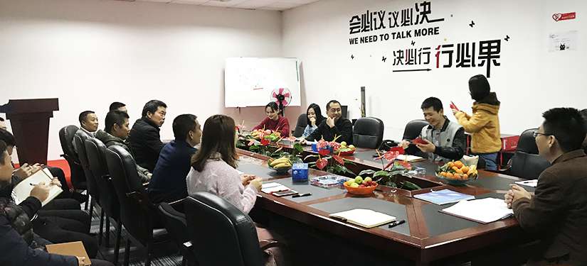 戴高樂泳池設備