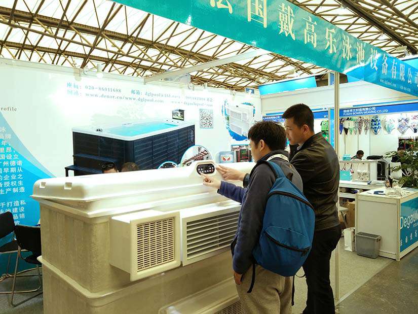 戴高樂泳池設備