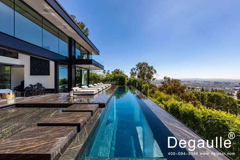 別墅游泳池循環(huán)水設(shè)備