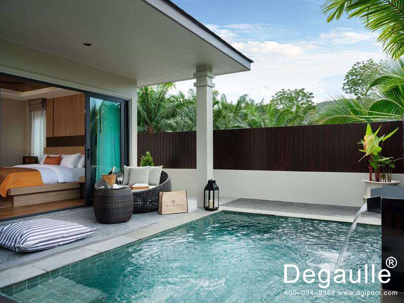 別墅無邊游泳池設備