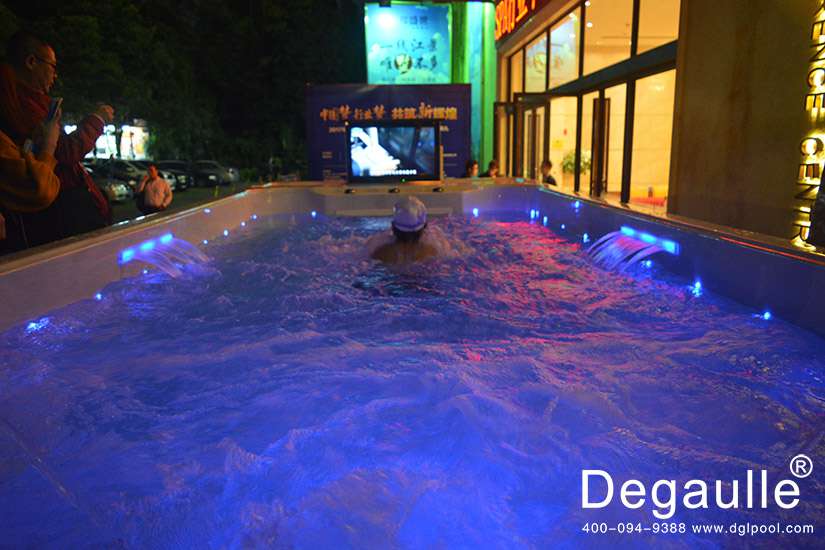 戴高樂無邊際泳池機