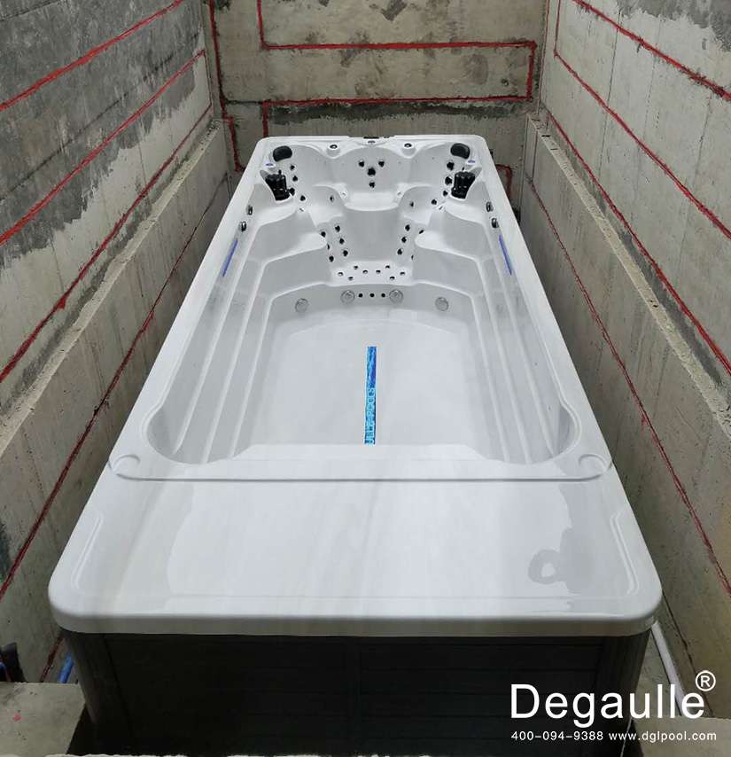 戴高樂無邊際泳池