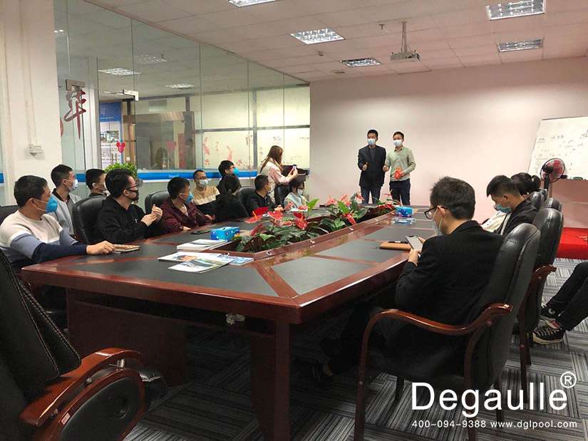 戴高樂(lè)泳池設(shè)備廠家