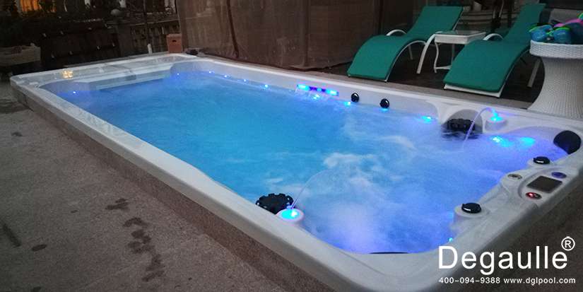 戴高樂無邊際泳池