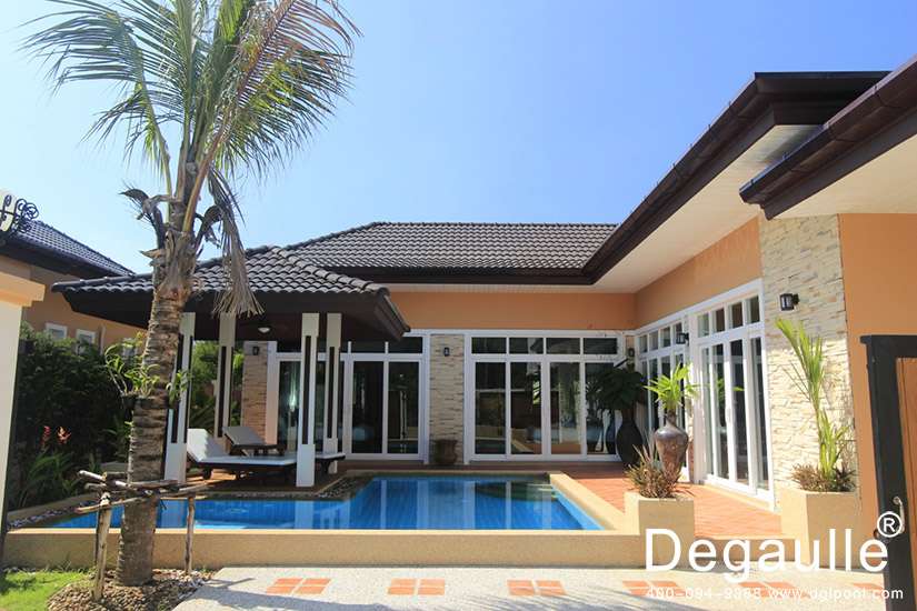 戴高樂無邊際泳池