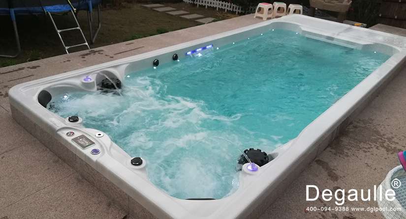 戴高樂無邊際泳池