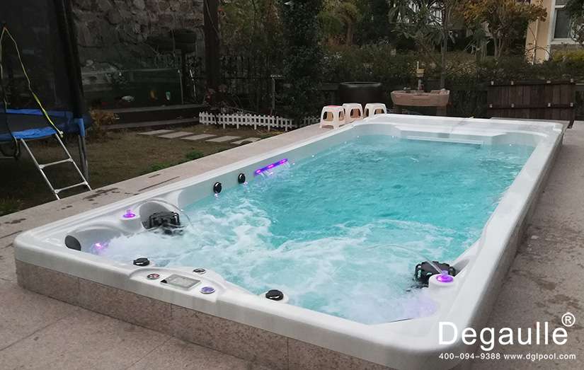 戴高樂無邊際泳池