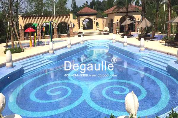 室內無邊際泳池